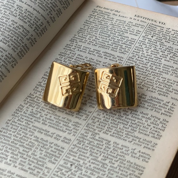 Givenchy gold tone square Authentic clip on earrings